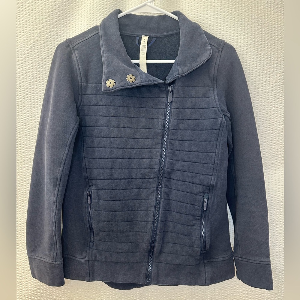 Lululemon Fleece Be True Women’s Blue Jacket Size: 4